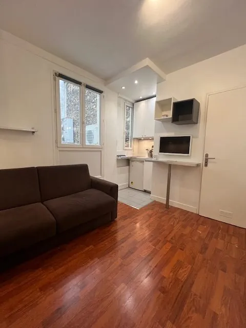 Studio de 14 m² à vendre proche de l'Étoile à Paris