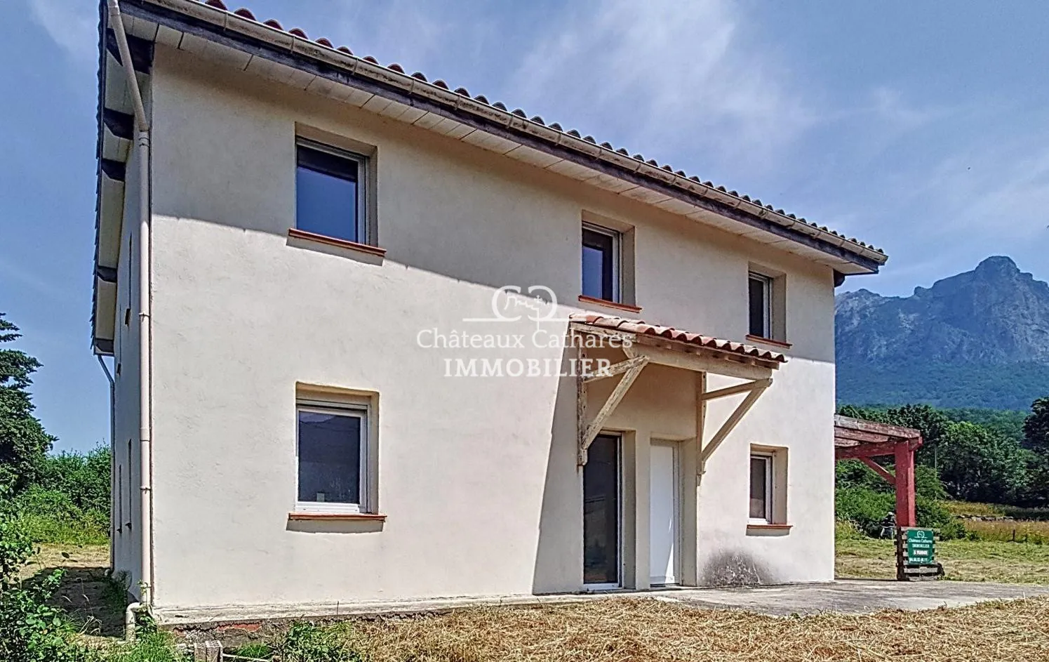 Maison à finaliser avec vue montagne à Bugarach offrant un grand potentiel