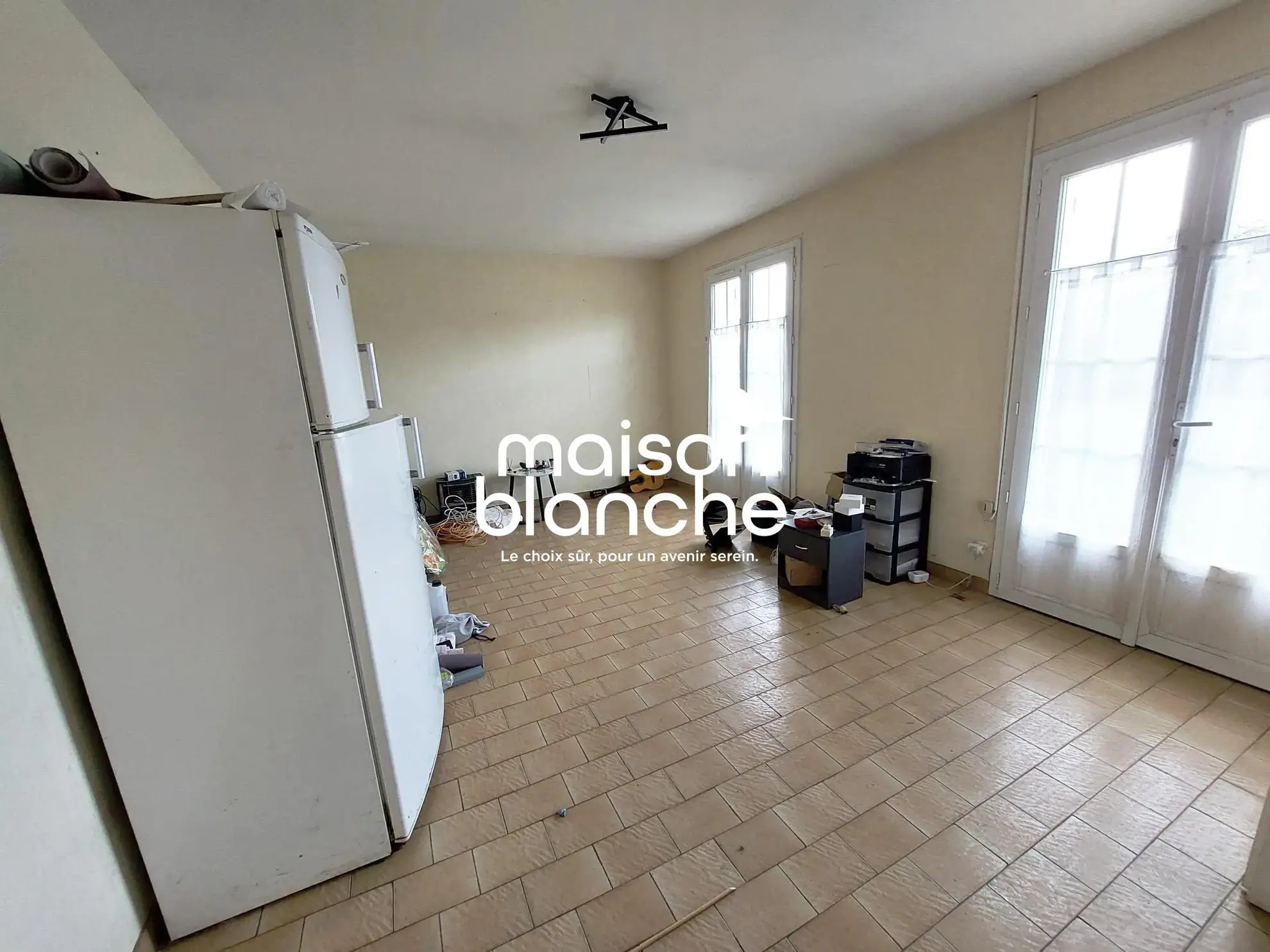 Séjour Maison à vendre à Châtillon-sur-Thouet - 93 m² avec jardin 