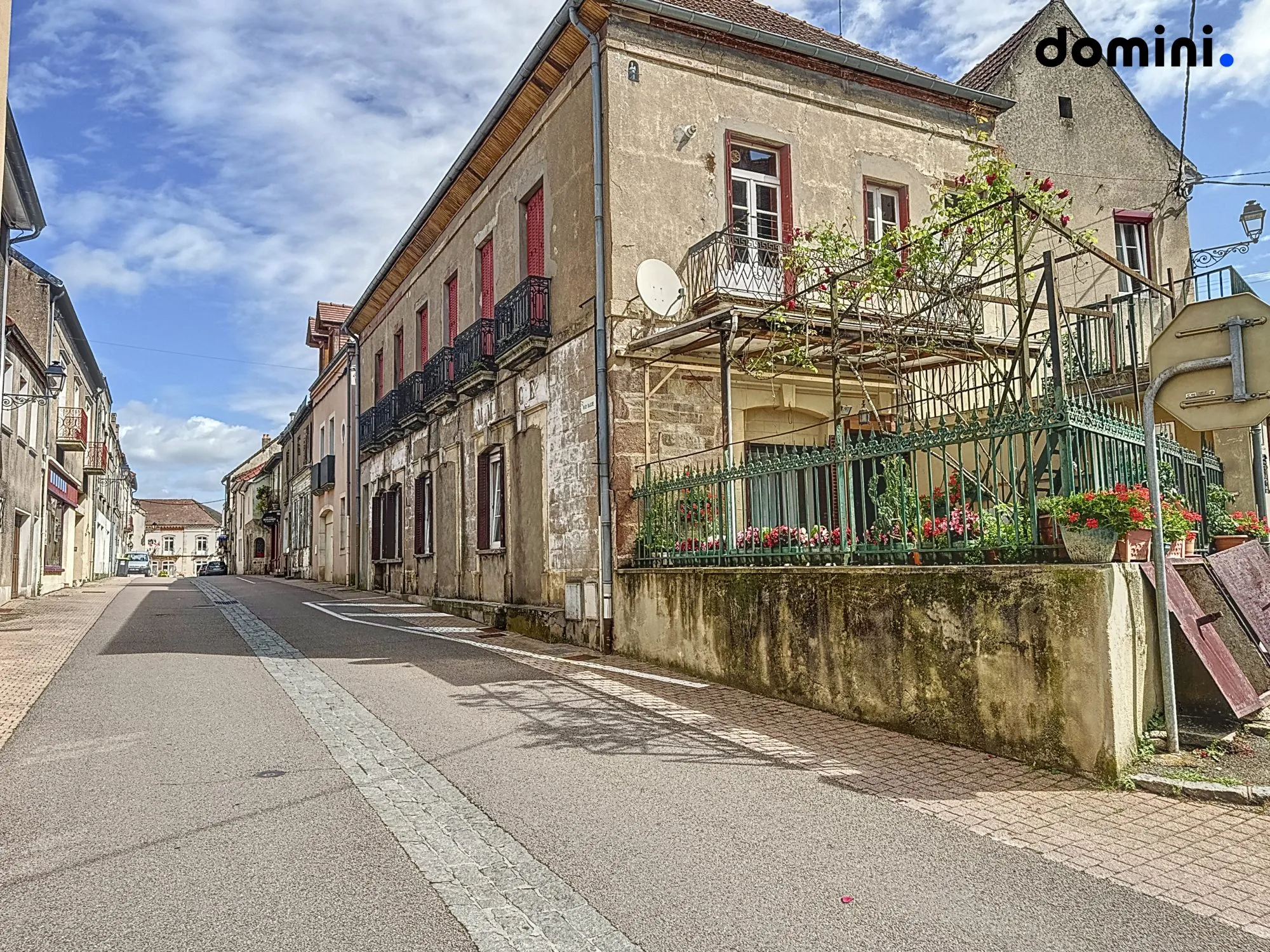 Appartement de 100 m² avec 3 chambres à Montcenis, proche commodités