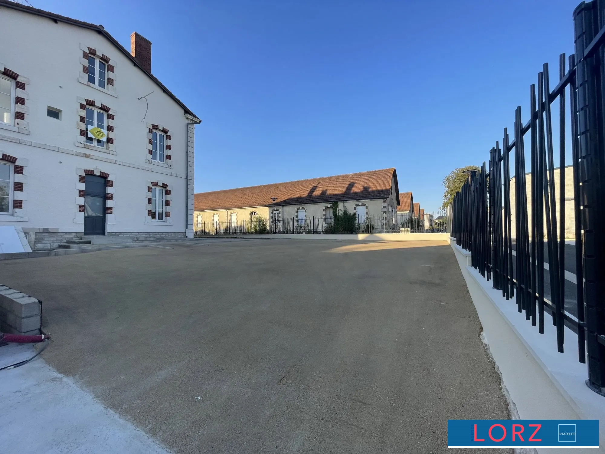 Bel appartement rénové et lumineux avec 2 chambres à Bourges