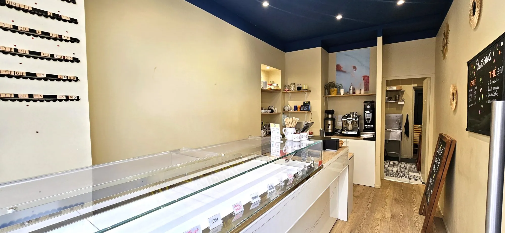 Fonds de commerce en petite restauration à Paris 10, faible loyer, équipement inclus