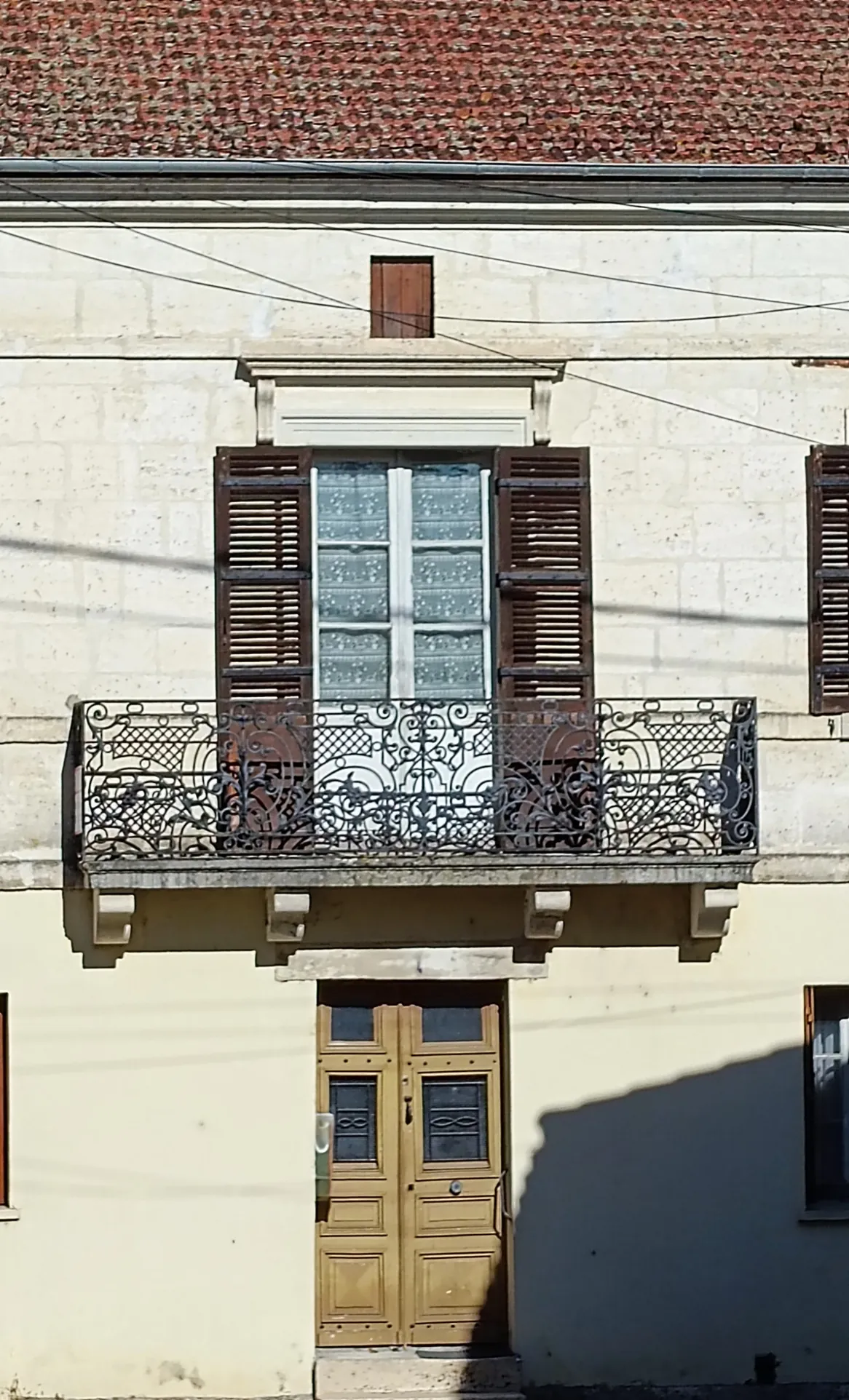Maison de village à restaurer à Agonac - Charmante propriété en pierres 