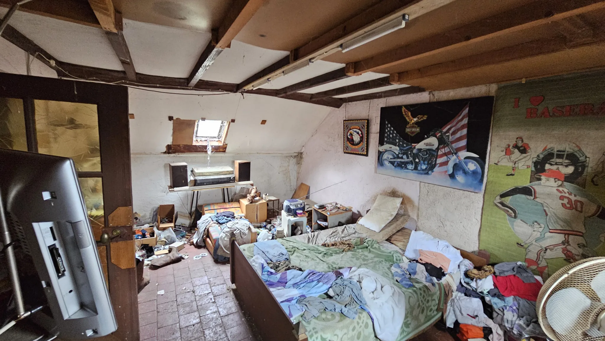 Maison individuelle avec grand jardin à Ecueille – Rénovation à prévoir 