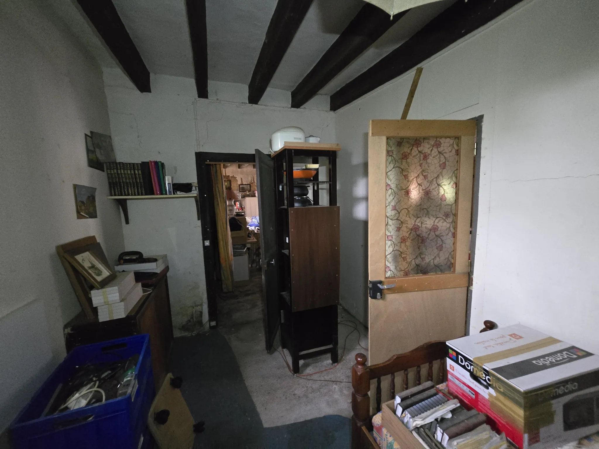 Maison individuelle avec grand jardin à Ecueille – Rénovation à prévoir 