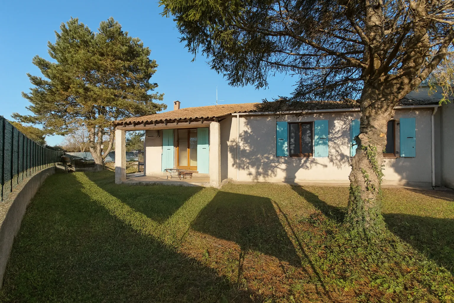 Maison 4 pièces avec garage et jardin à Cheval-Blanc - 85 m²