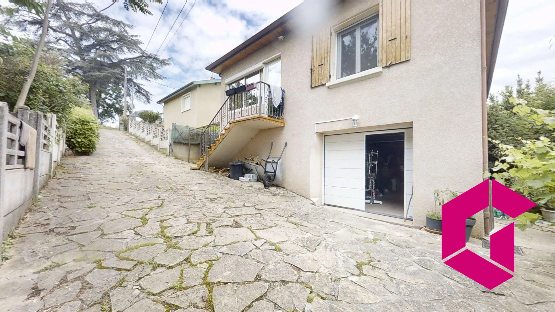 Maison individuelle avec sous-sol et jardin à Annonay – 86 m² habitable 