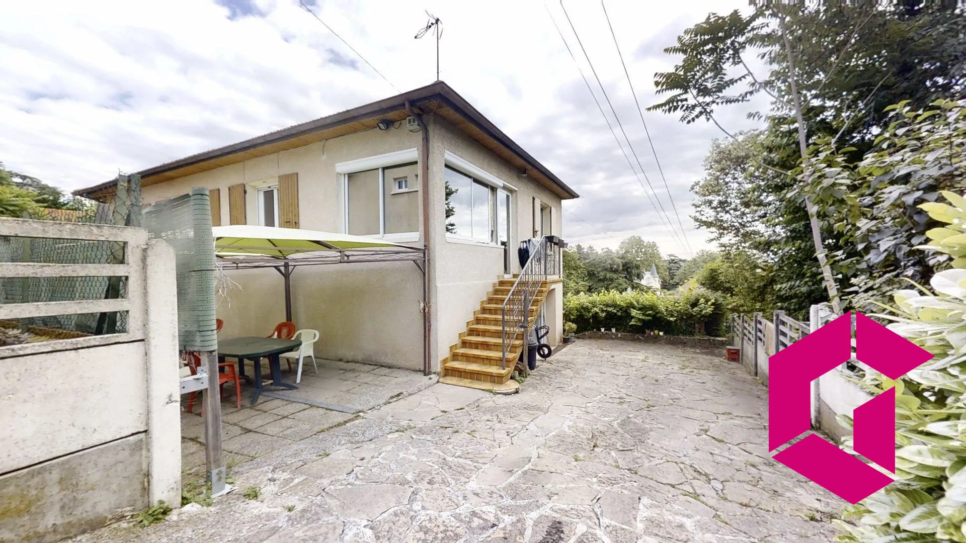 Maison individuelle avec sous-sol et jardin à Annonay – 86 m² habitable