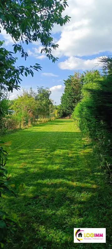 Charmante maison à Quievrechain avec jardin et fort potentiel à rénover 