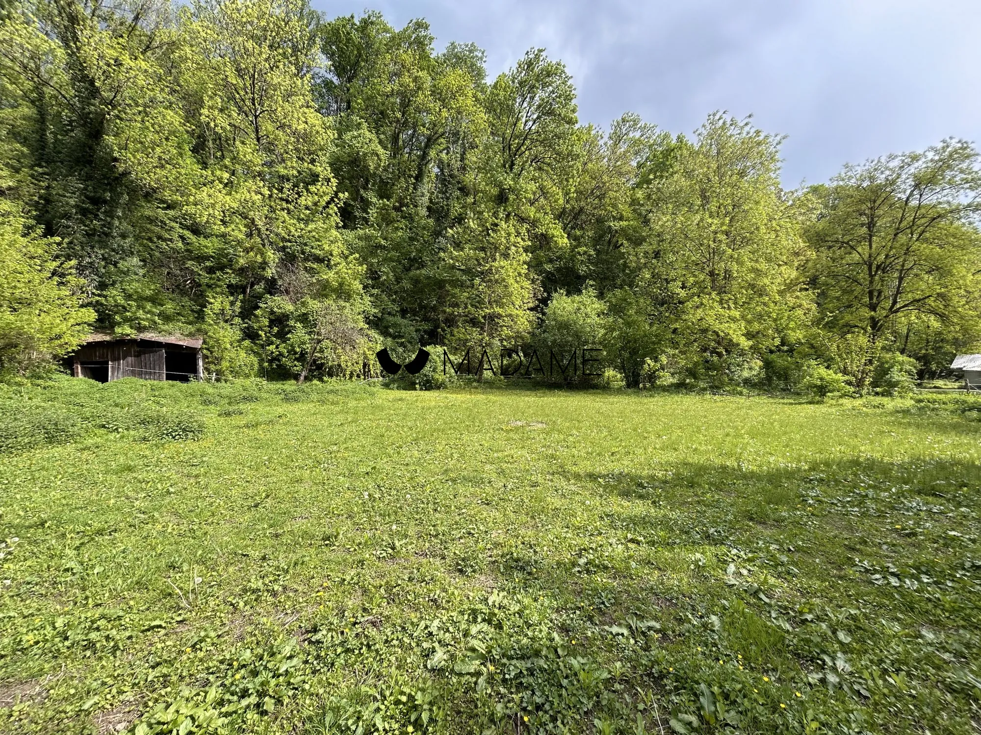 Terrain à vendre à Goncelin avec vue sur montagnes et champs