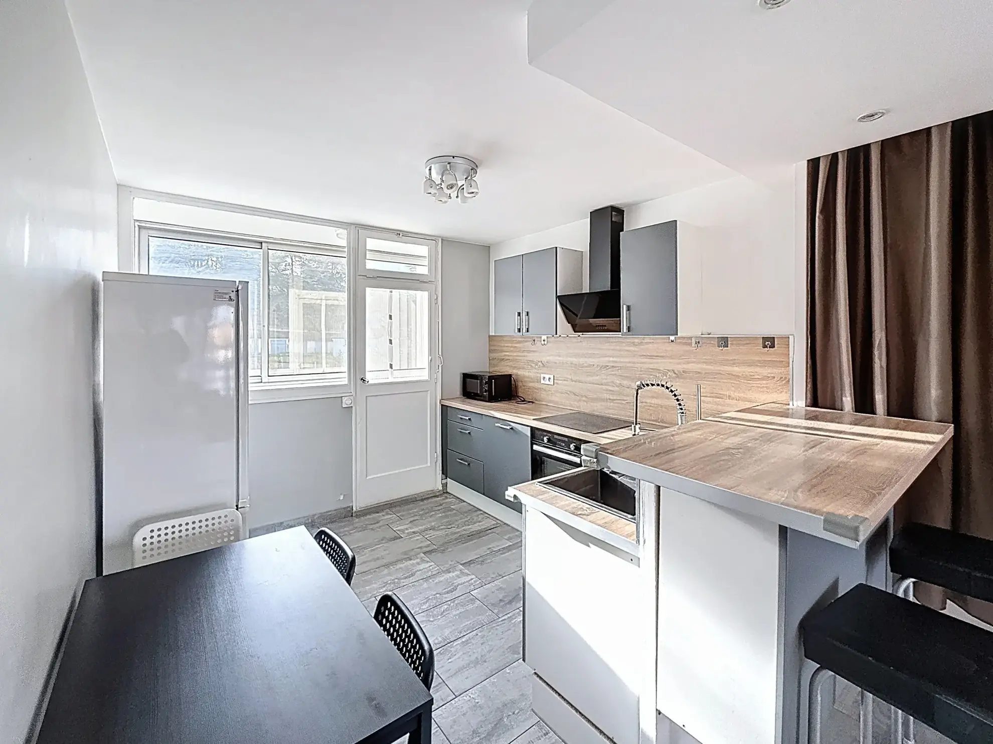 Appartement T3 avec Vue Panoramique à St Etienne – Résidence Sécurisée