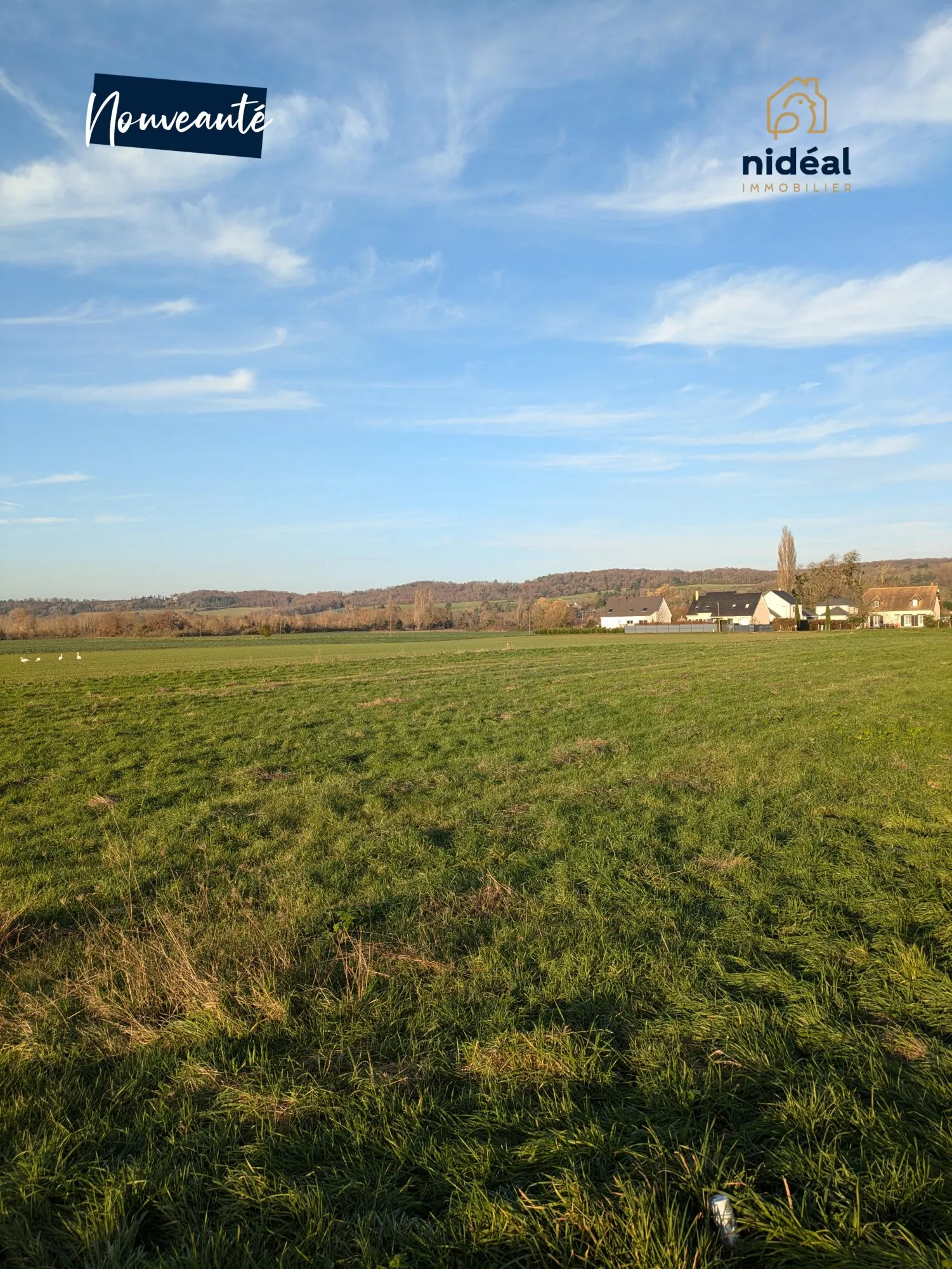 Terrain à bâtir de 2 331 m² dans la Vallée de l'Eure, calme et sécurisé