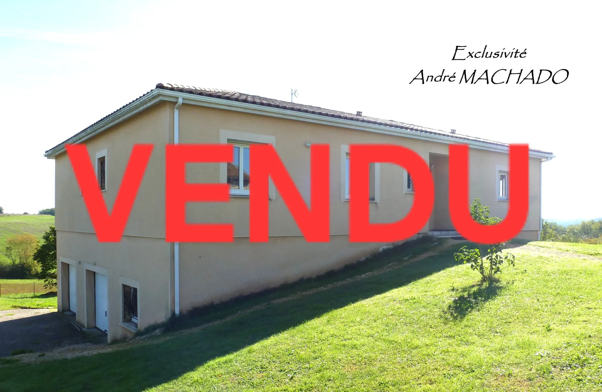 Vente maison contemporaine avec piscine et grand sous-sol à Massoules