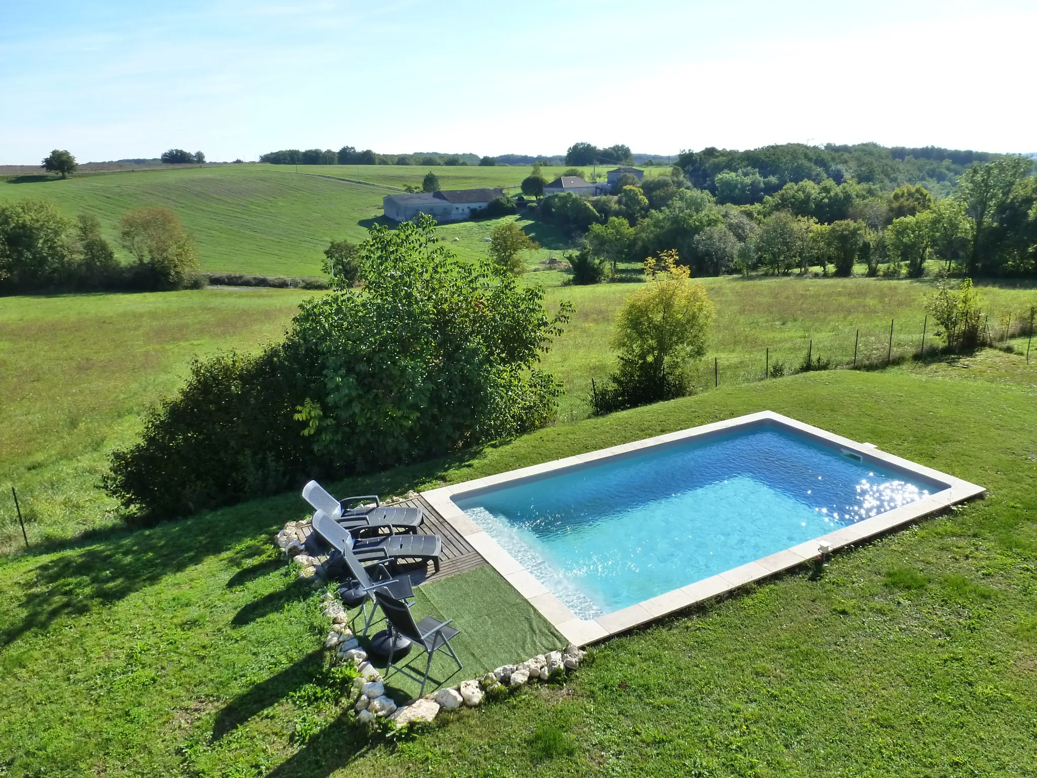 Vente maison contemporaine avec piscine et grand sous-sol à Massoules 
