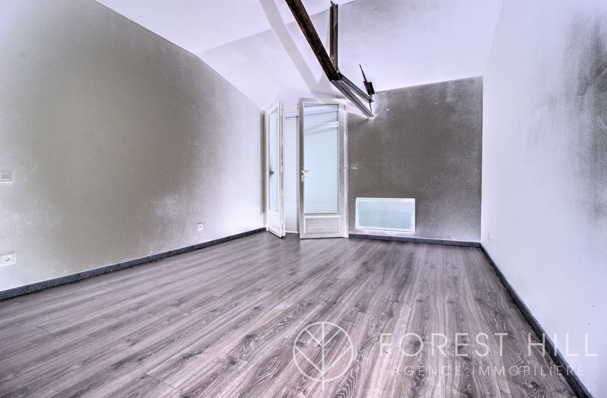 Appartement spacieux avec terrasse et mezzanine à Ceret 