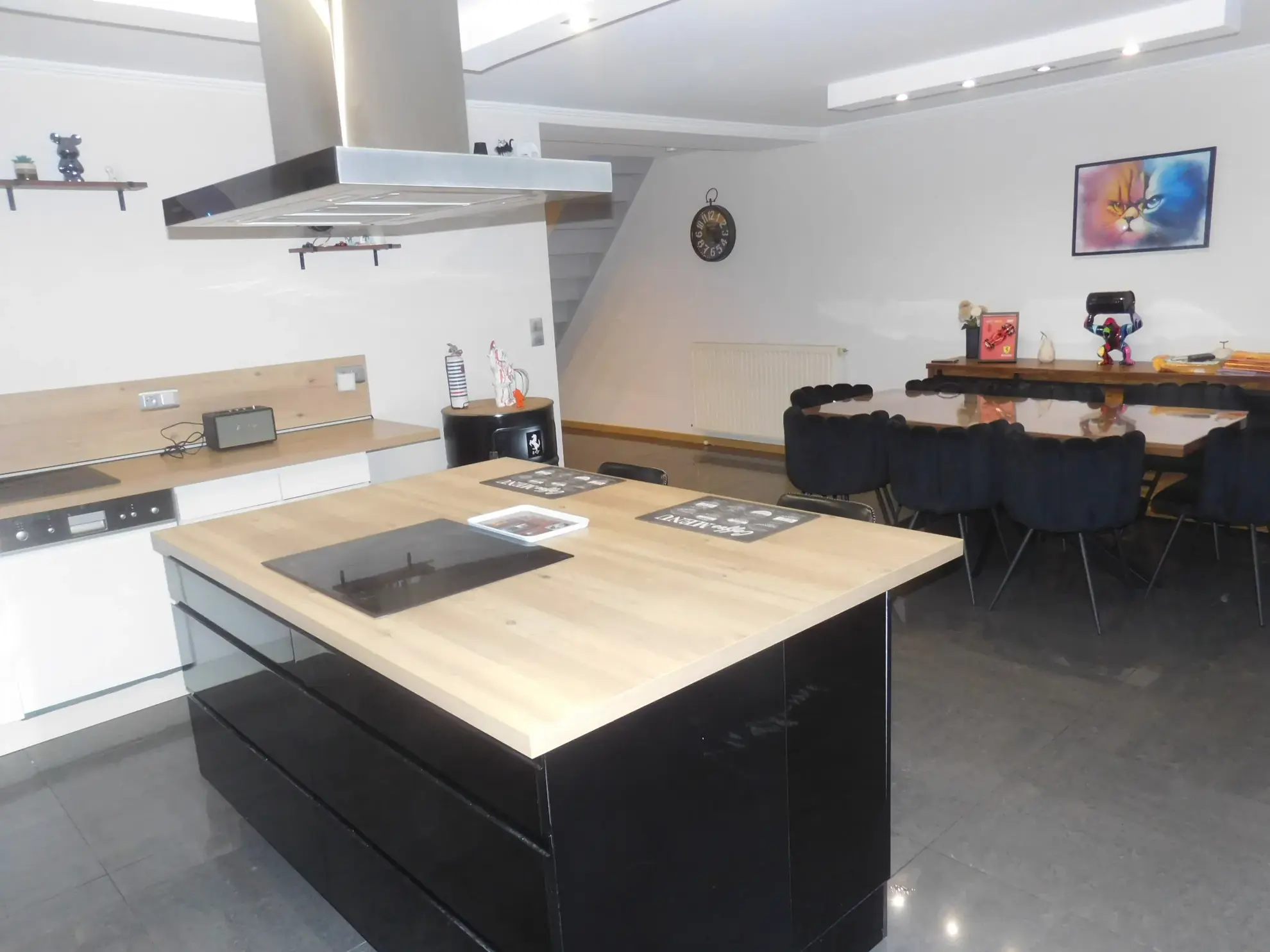 Maison rénovée de 130 m² avec terrasse et garage à Leforest, proche de l'A1 