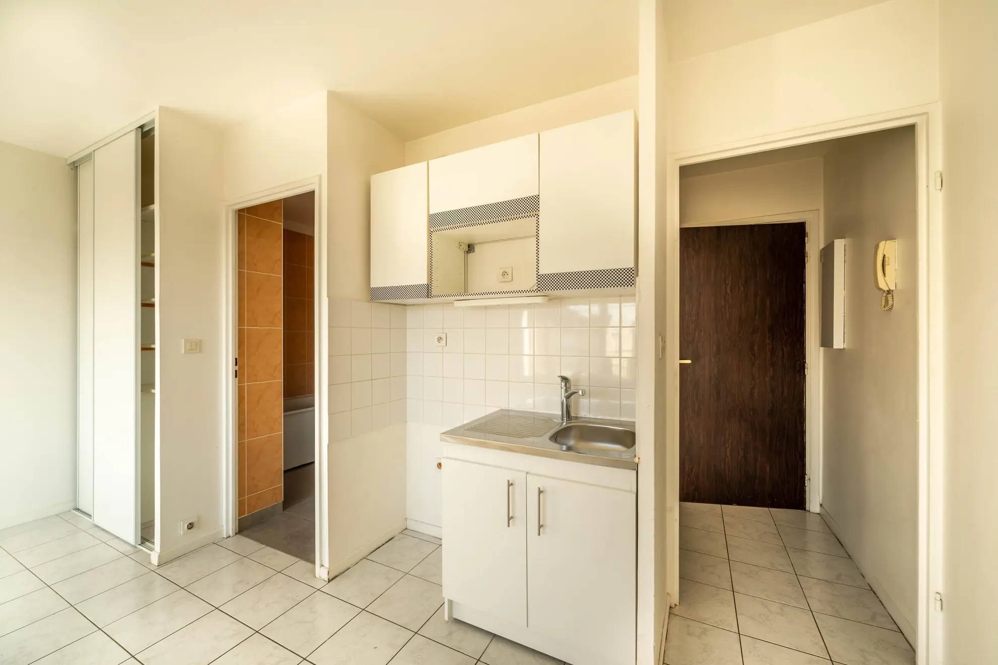 Studio lumineux avec balcon à Carrières-sous-Poissy - DPE C 