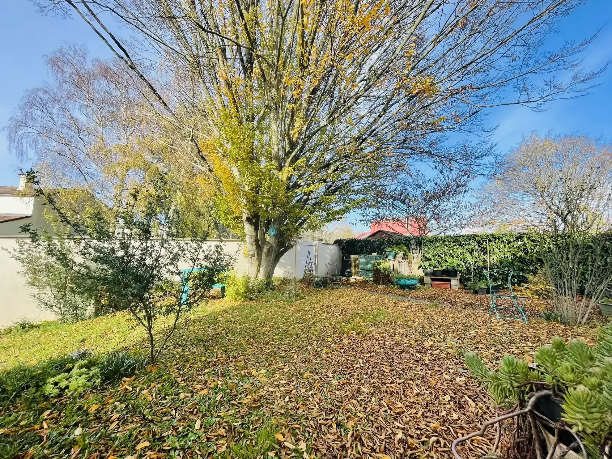 Maison familiale de 146 m² à Poitiers avec jardin et garage