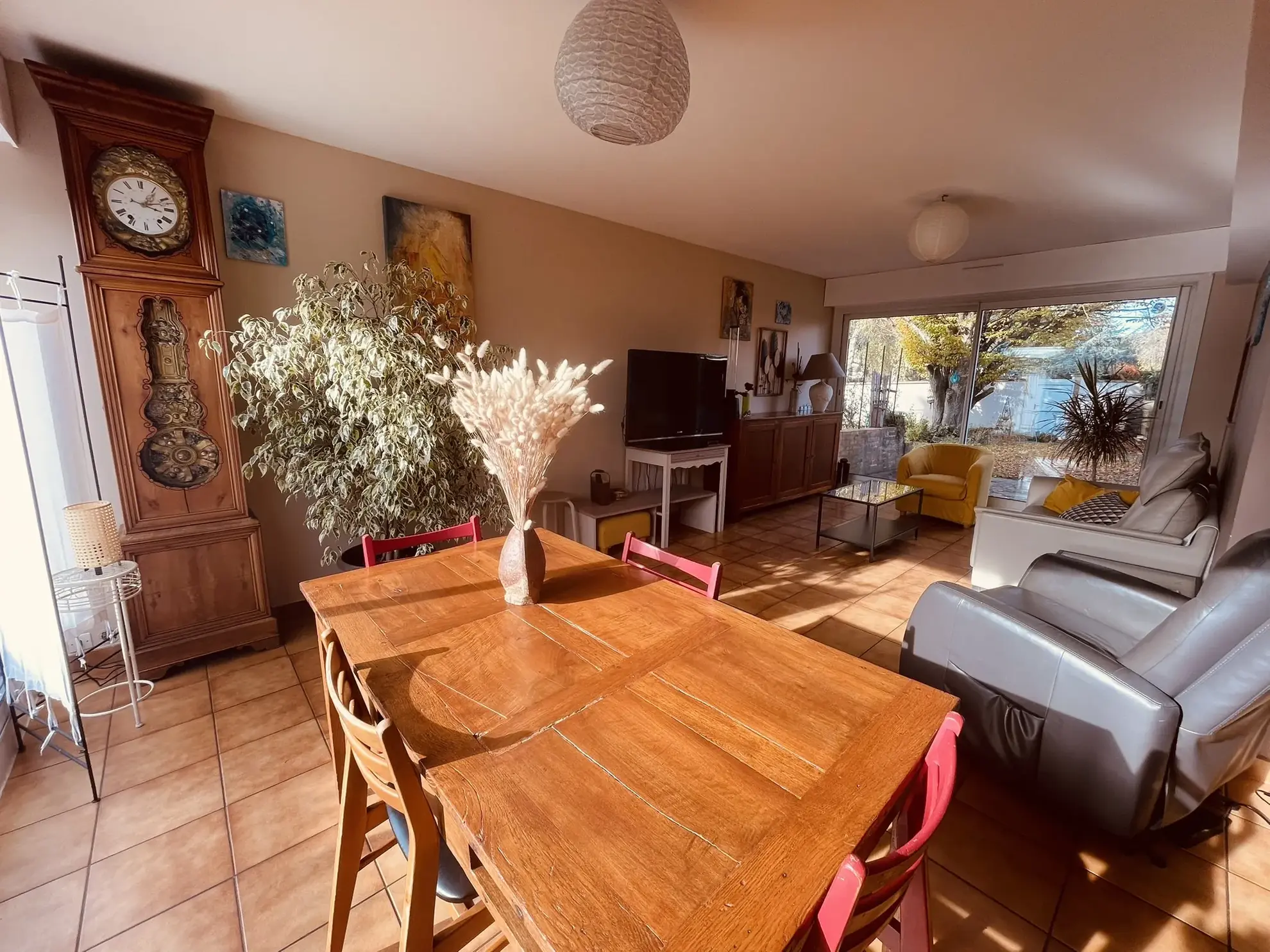 Maison lumineuse de 146 m² avec jardin à Poitiers – Idéal famille