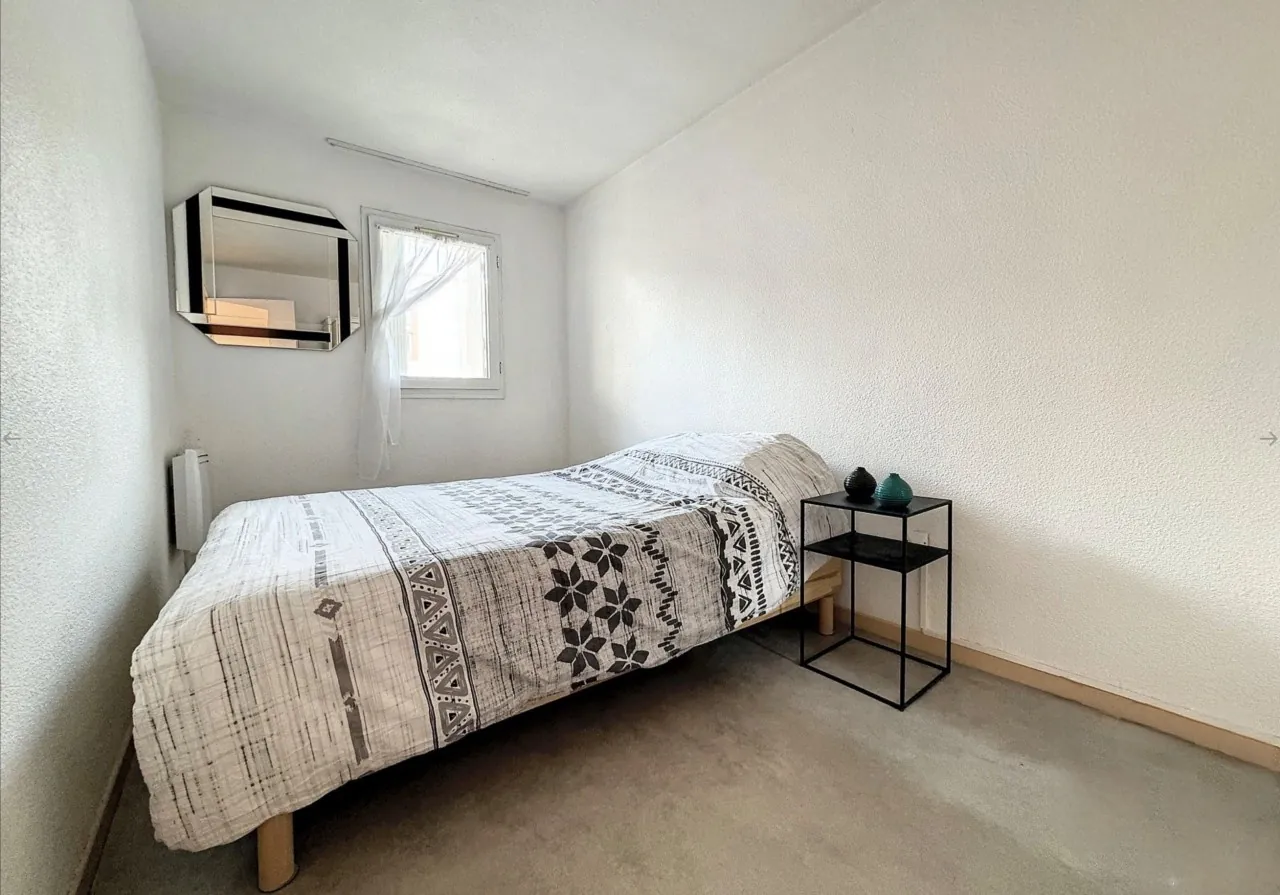 Maison avec dépendances sur 2 hectares proche Périgueux