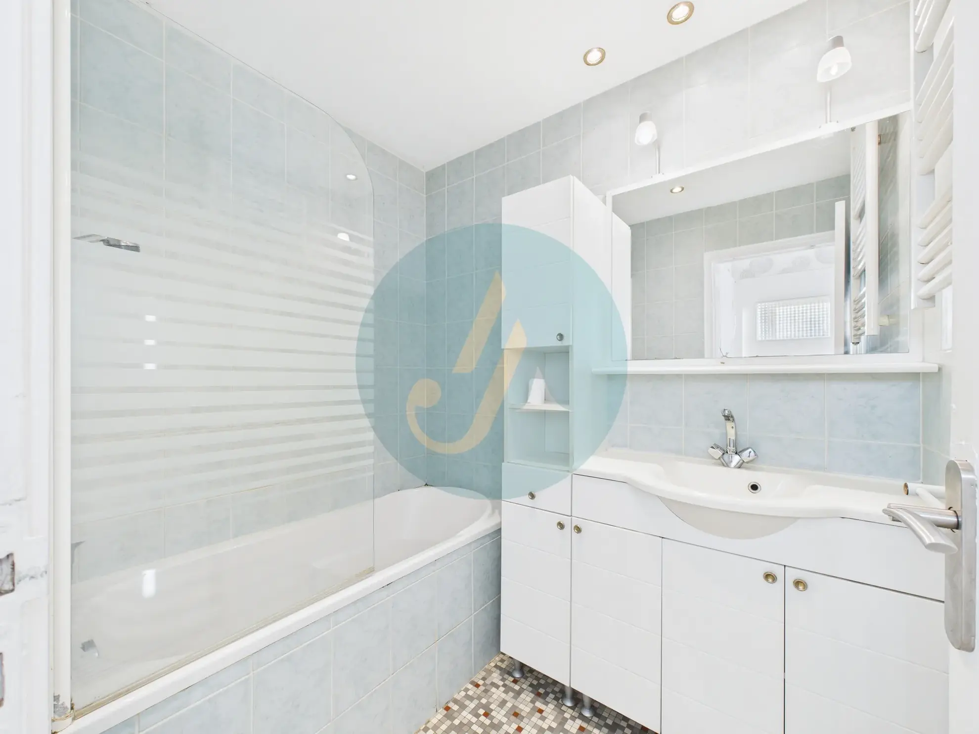 Appartement T4 lumineux à Nevers - Grande surface et emplacement privilégié 