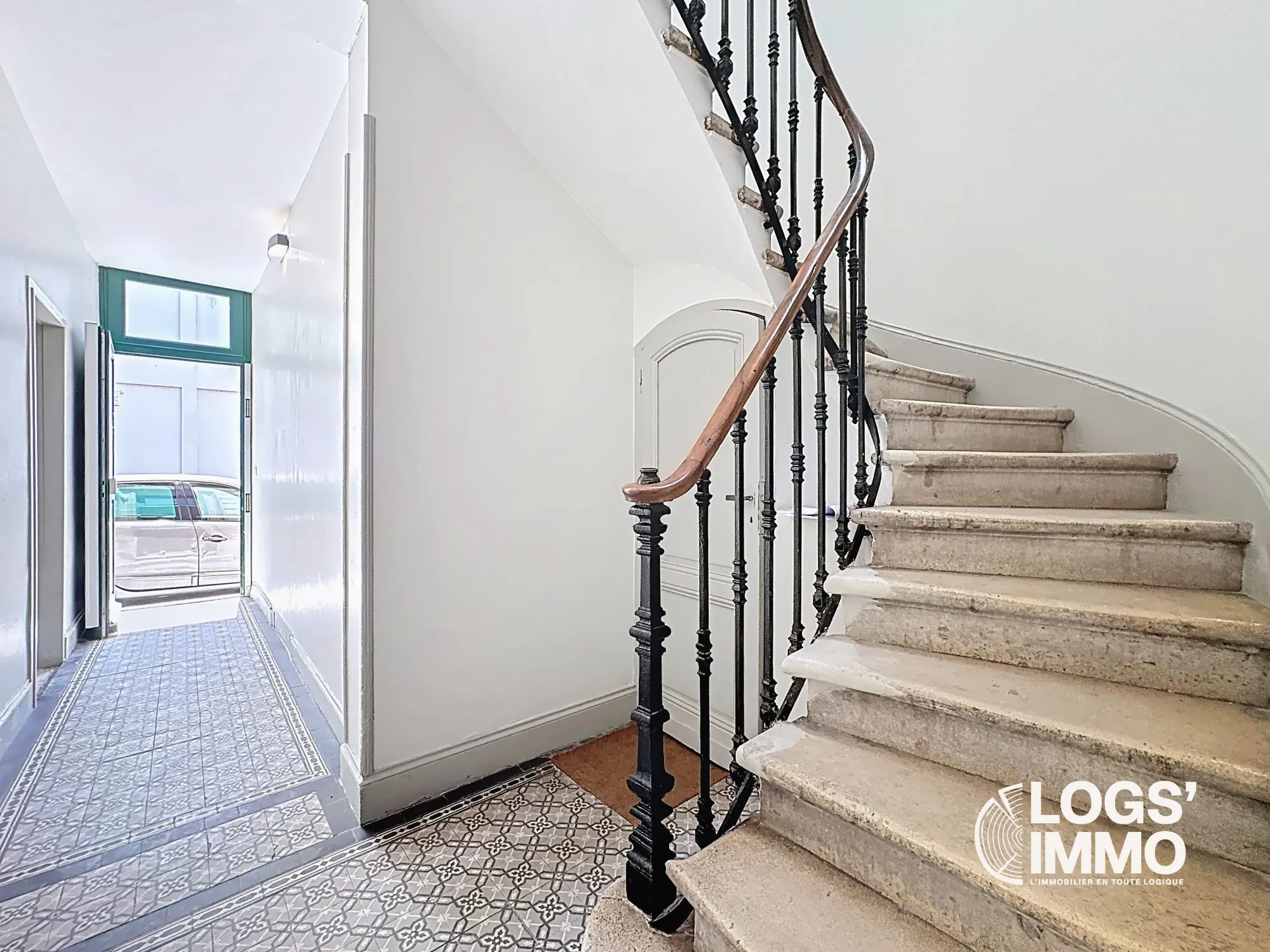 Appartement T2 de 41 m² à Bordeaux Bassins à Flots, rénové et idéal pour investissement ou primo-accédant