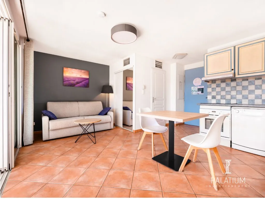Studio à vendre à Gréoux-les-Bains, résidence sécurisée avec piscine 