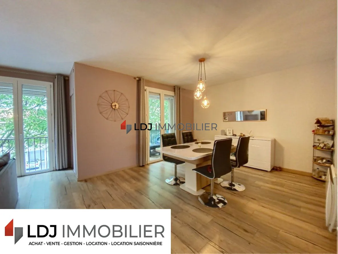 Appartement F4 rénové à Perpignan dans le quartier Clos Banet - Terrasse et garage 