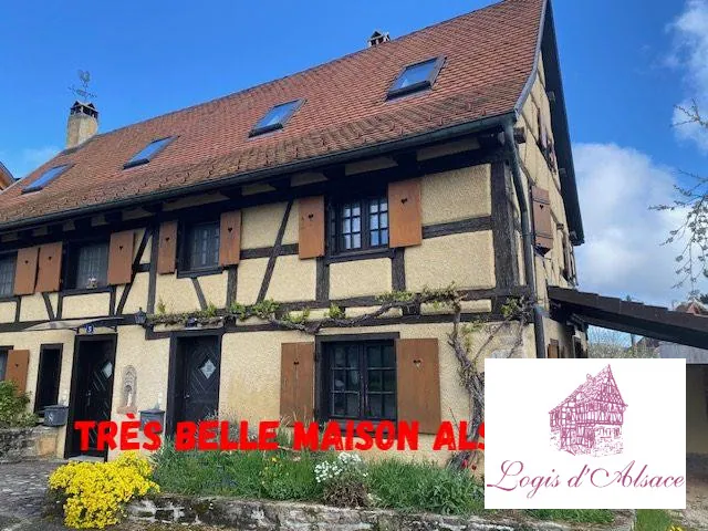 Belle maison alsacienne à vendre près de la frontière suisse dans le Jura
