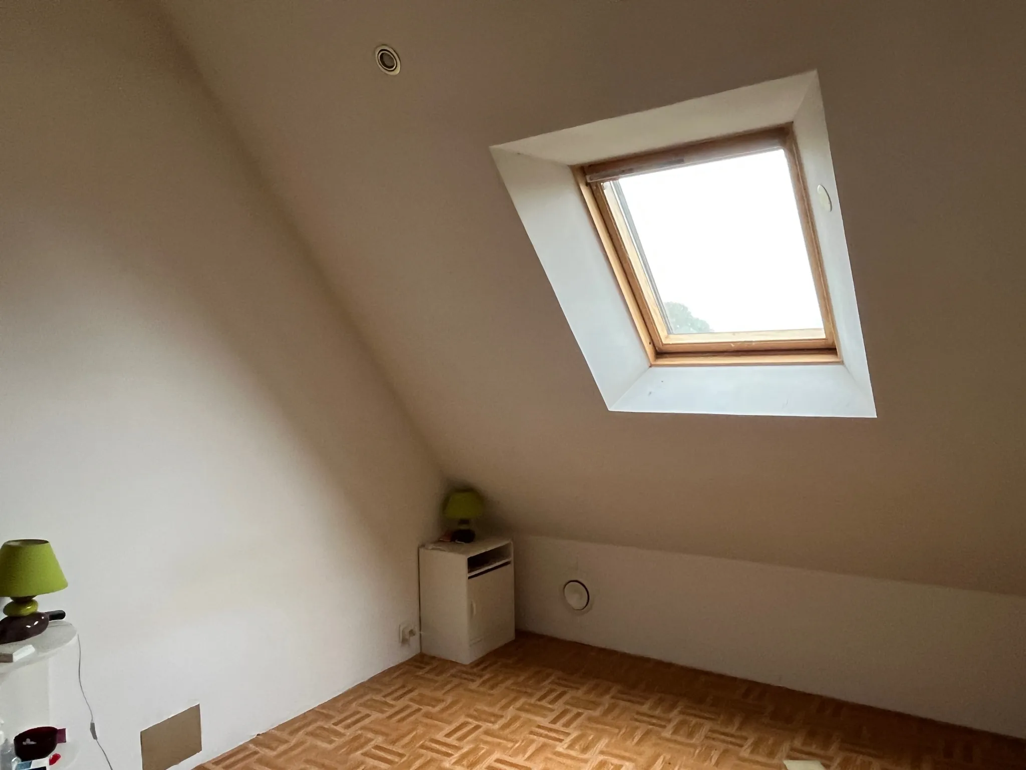 Maison en pierre à La Grigonnais avec grand terrain et potentiel de rénovation 