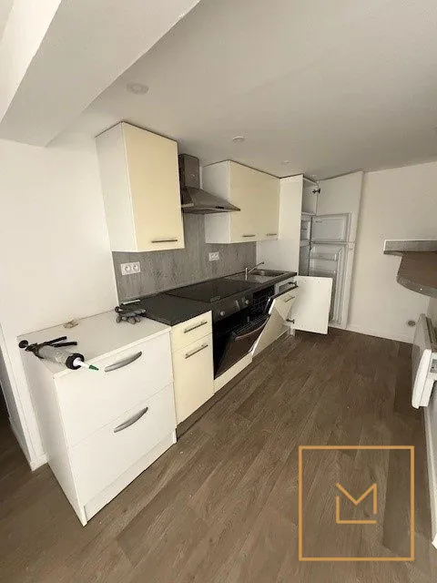 Appartement 2 pièces avec grande terrasse à Caen, idéal pour première achat