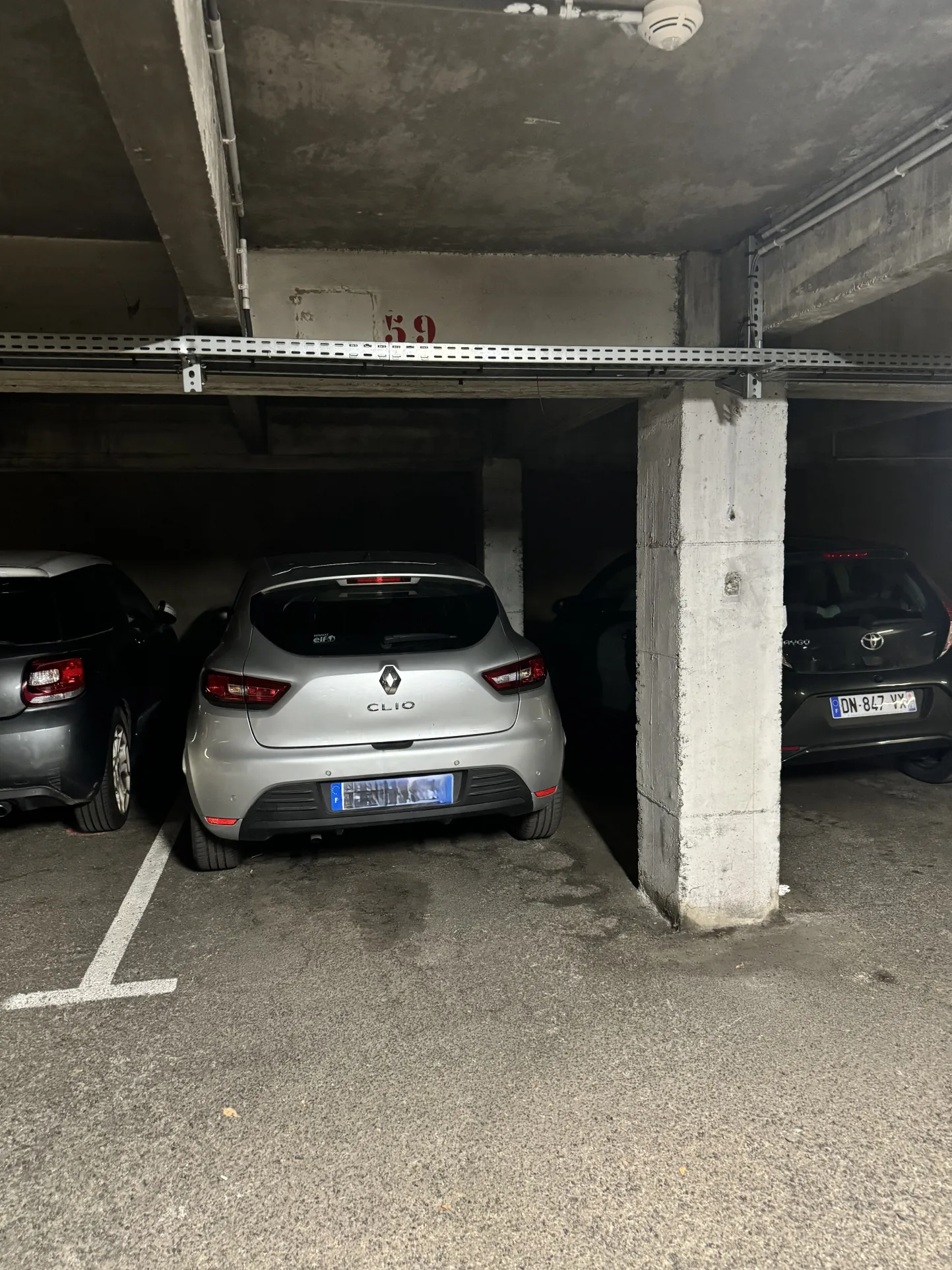 Emplacement de parking sécurisé à Toulouse Saint-Aubin proche gare et canal