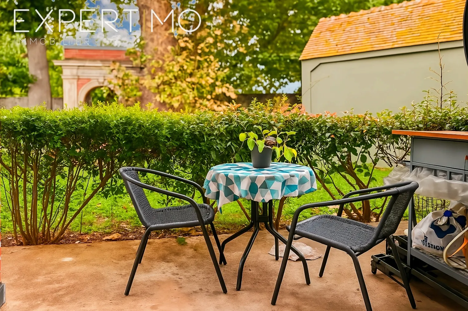 Appartement F3 avec terrasse, parking sécurisé à Etampes - Résidence calme avec piscine