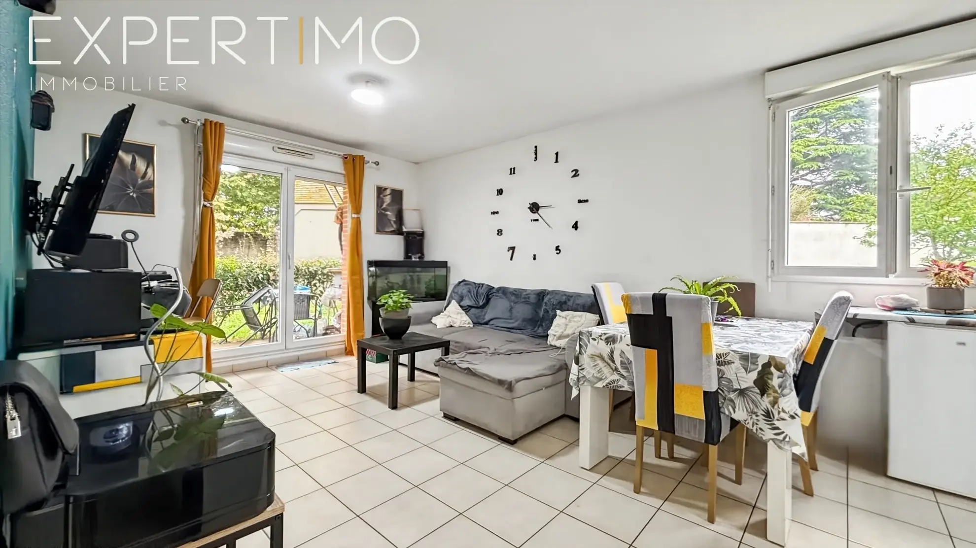 Appartement F3 avec terrasse, parking sécurisé à Etampes - Résidence calme avec piscine 