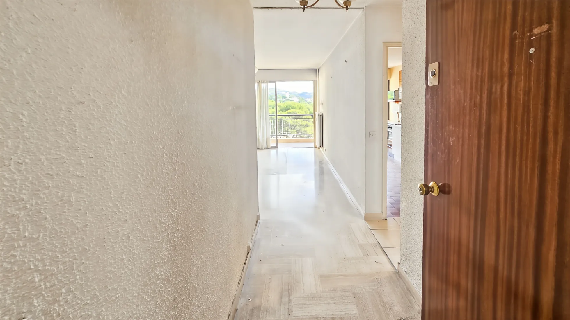 Appartement 2 pièces avec terrasse et garage au Cannet à vendre 