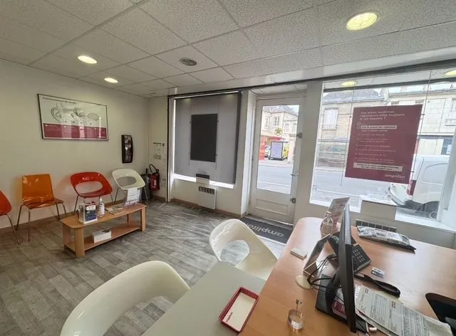 Boutique de Standing à Louer à Soissons – Investissement Commercial d'Exception 