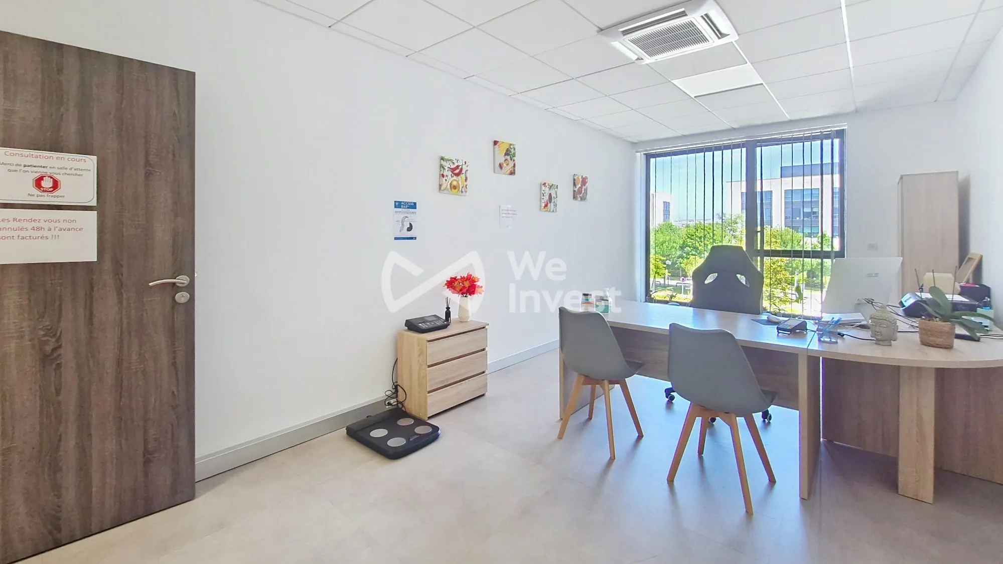 Bureau à vendre à Jossigny - Espace lumineux et moderne avec parking sécurisé