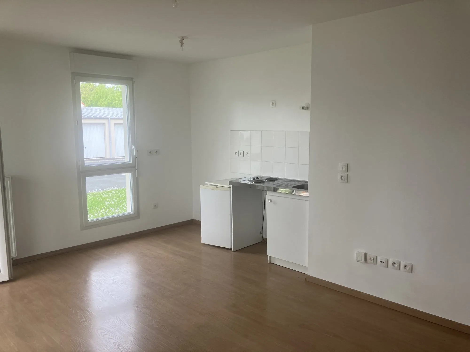 Appartement 1 pièce avec jardin, loggia et parking à Saint-Sébastien-sur-Loire