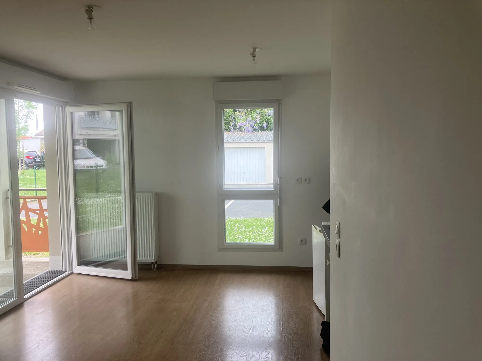 Appartement 1 pièce avec jardin, loggia et parking à Saint-Sébastien-sur-Loire 