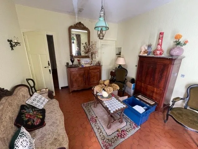 Grande maison ancienne à rénover de 200 m² à Chauvigny avec potentiel de division 