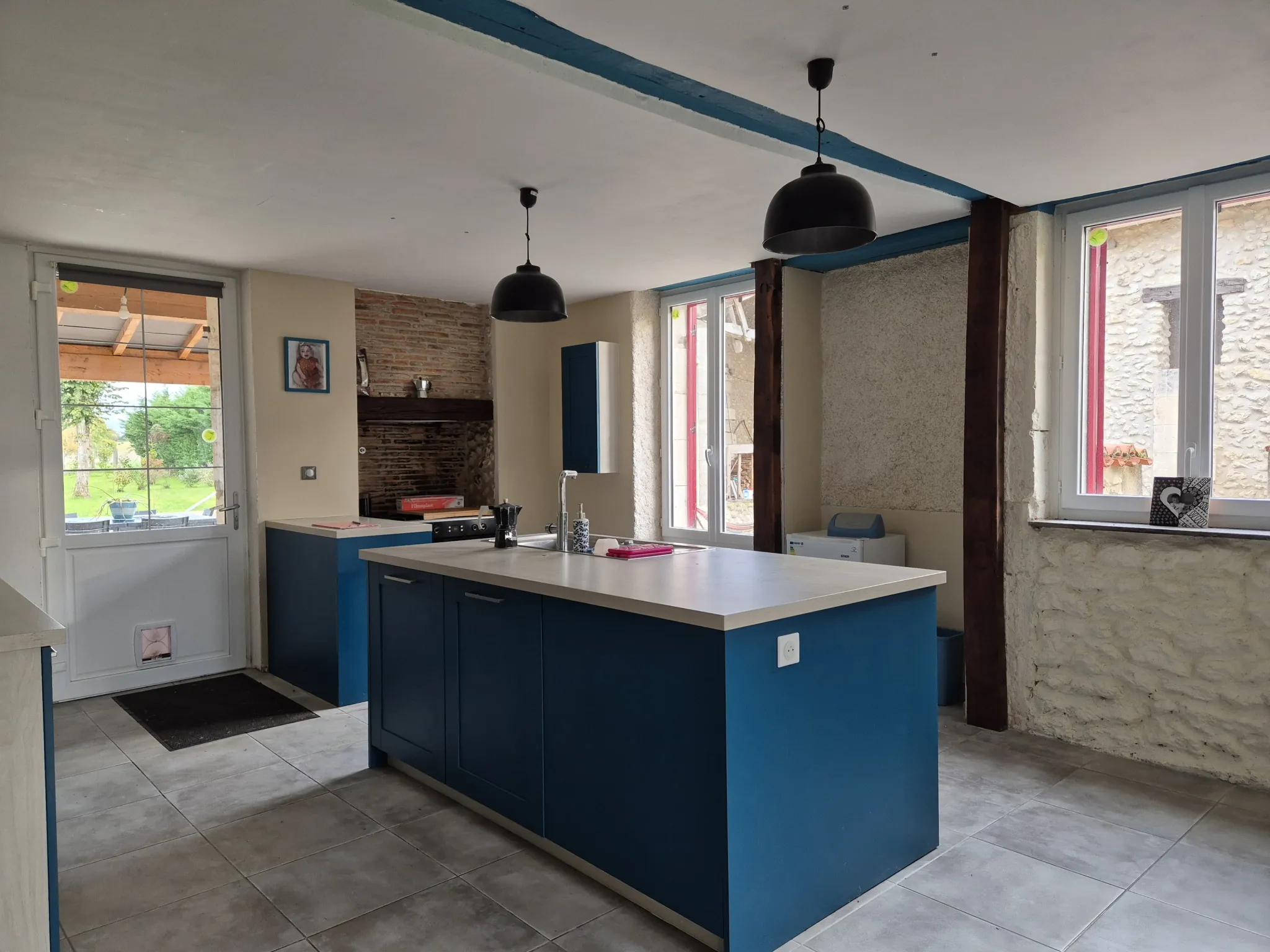 Charmante maison ancienne rénovée de 150 m² avec dépendances à Tocane Saint Apré