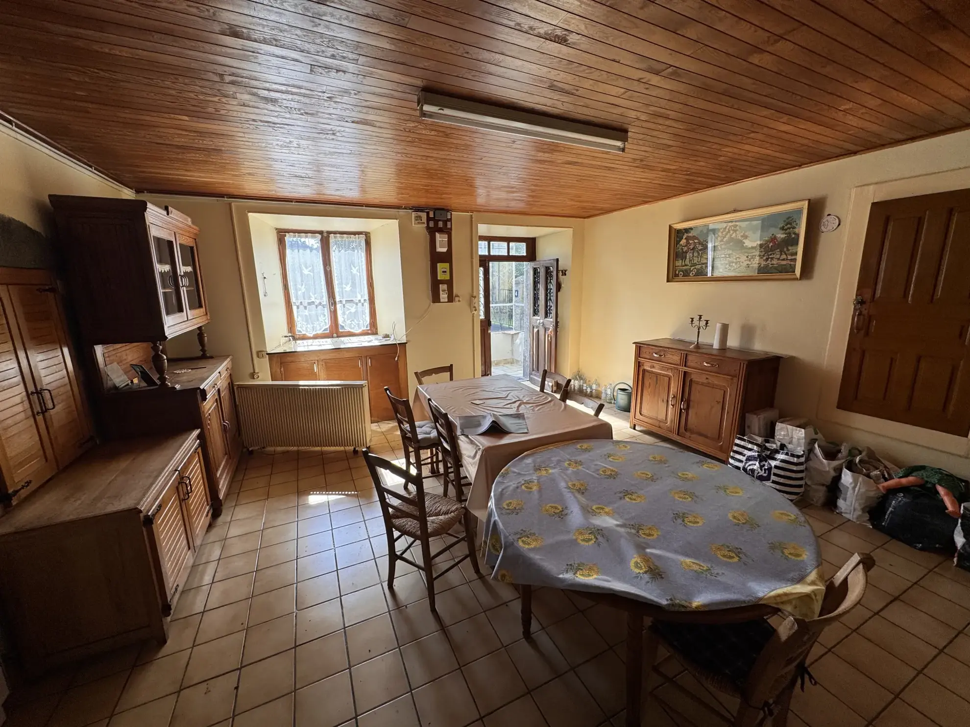 Maison à rénover avec grange et terrain à Saint-Flour 15100 