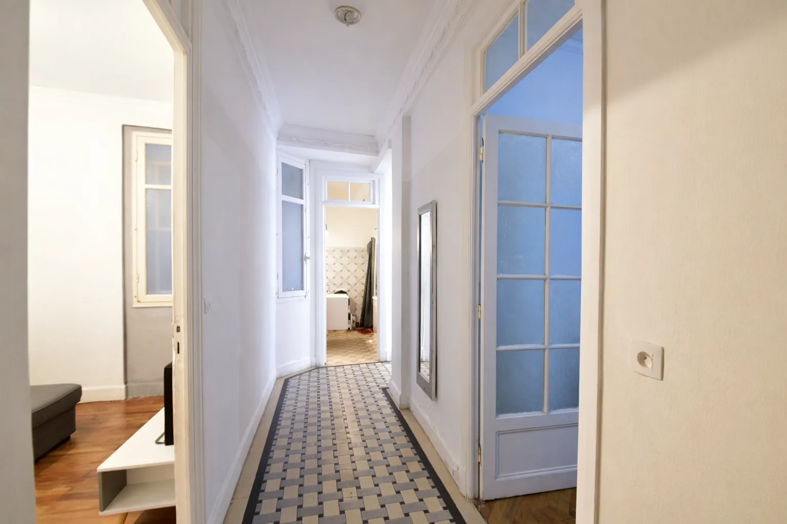 Appartement 3 pièces à rénover à Nice, avenue Thiers - Spacieux et lumineux