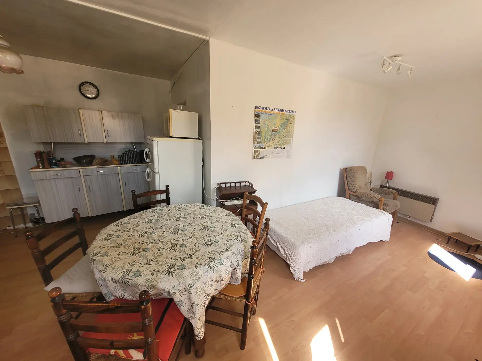 Bel appartement F3 rénové avec garage à Saint-Laurent-de-Cerdans