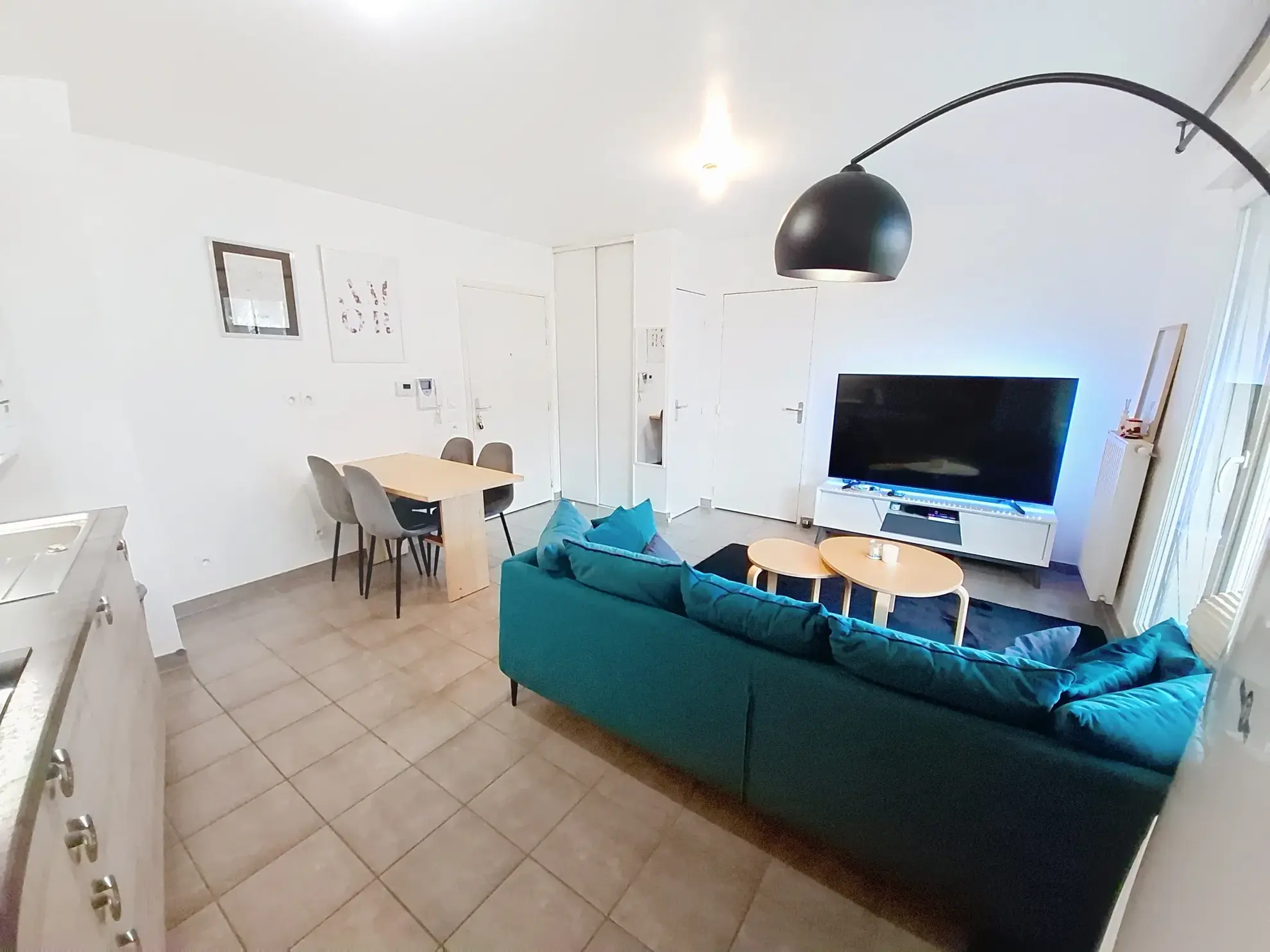 Appartement T2 de 41,69 m² avec terrasse, garage et parking à Vourles 