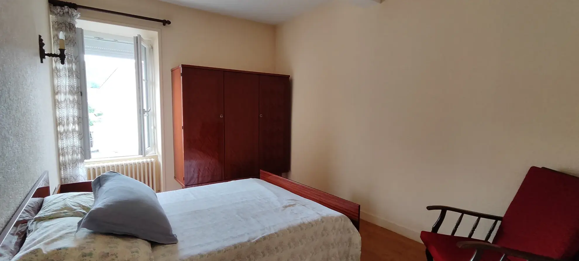 Maison de village avec garage à vendre à Ste Foy l'Argentiere 