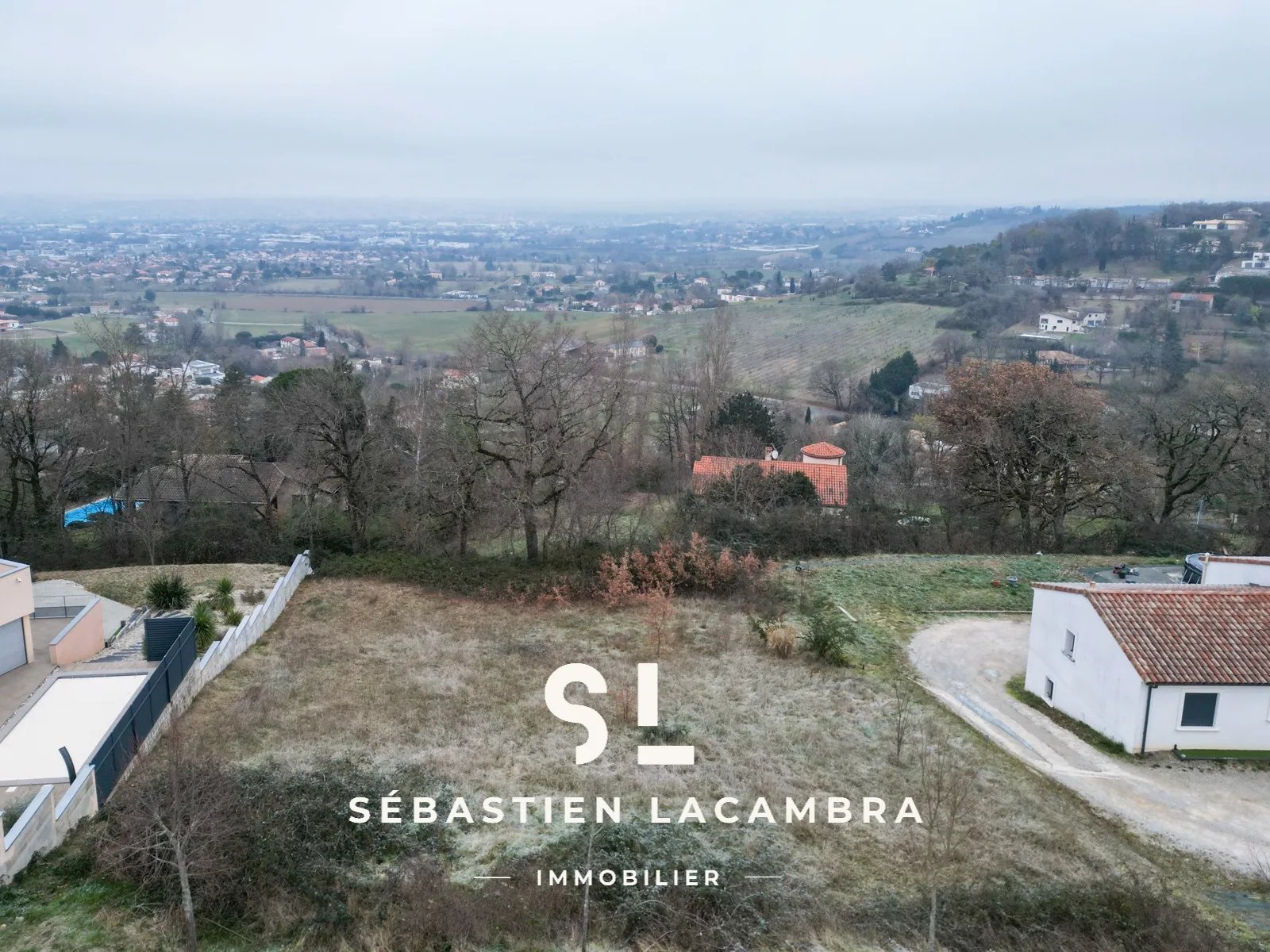 Terrain constructible à Puygouzon avec vue exceptionnelle sur Albi