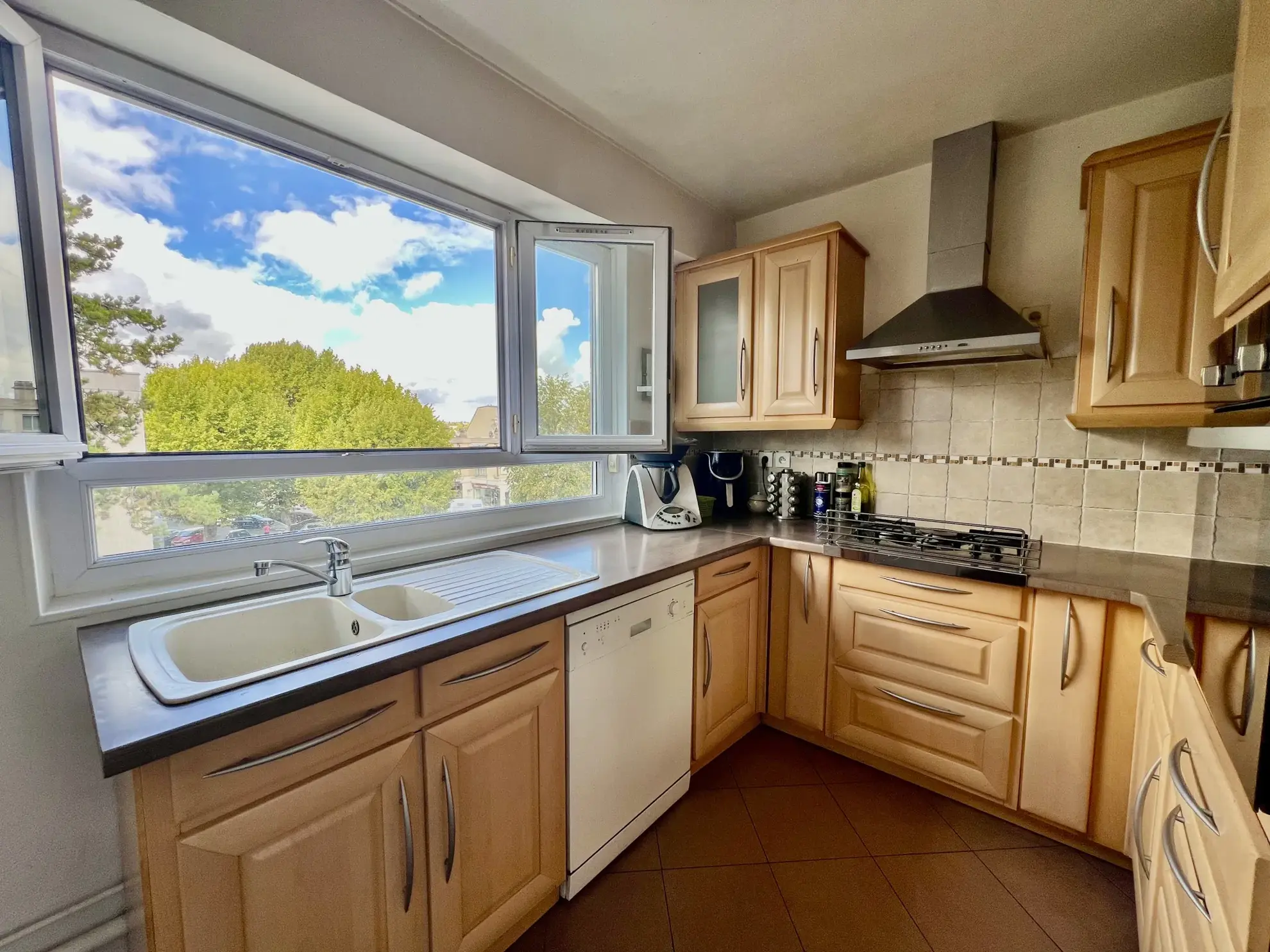 Appartement de 88 m² en dernier étage avec balcon à Chilly-Mazarin 