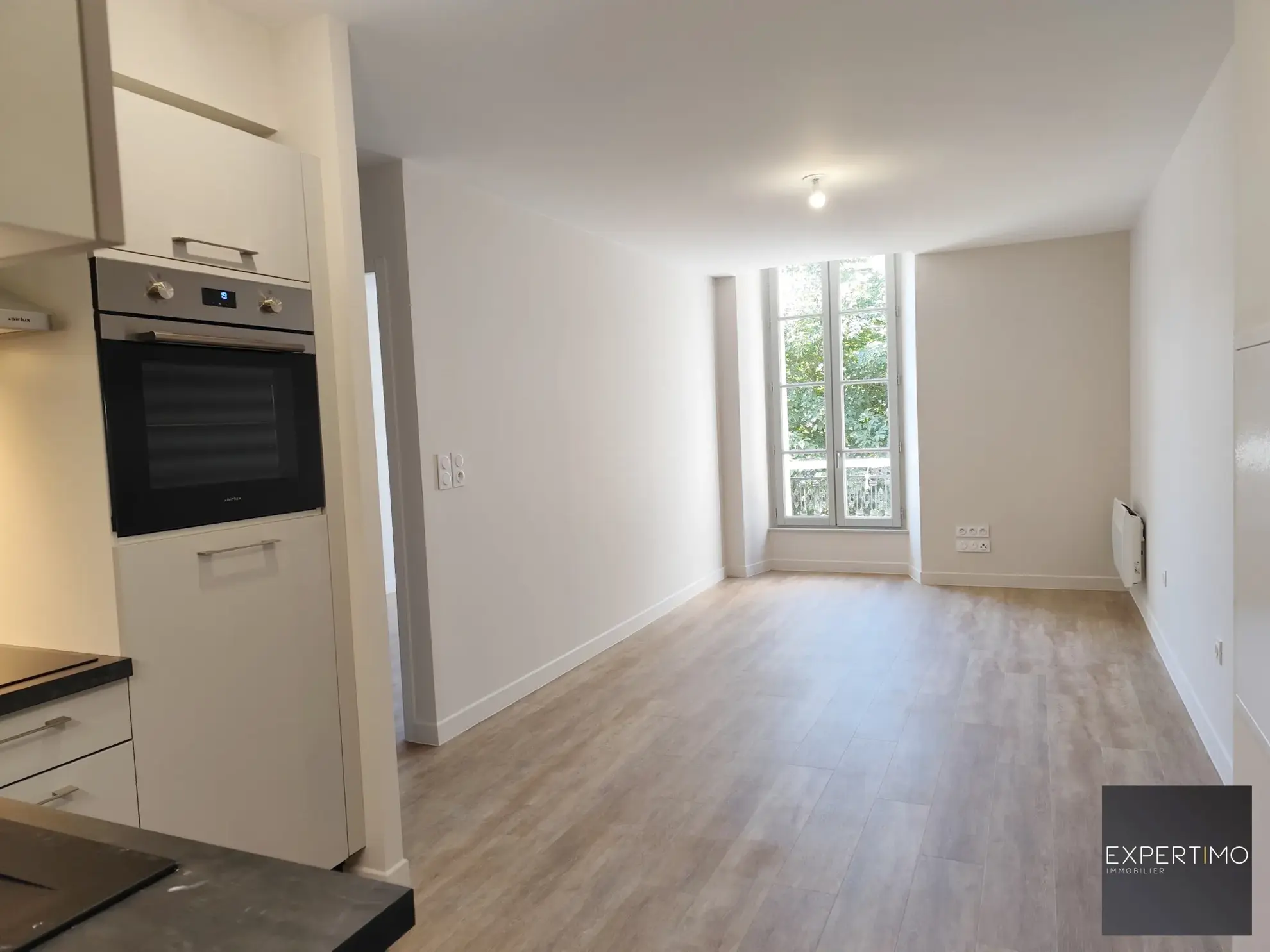 A vendre appartement T2 à Bagneres de Luchon avec cave, orientation sud, faible consommation, prix attractif