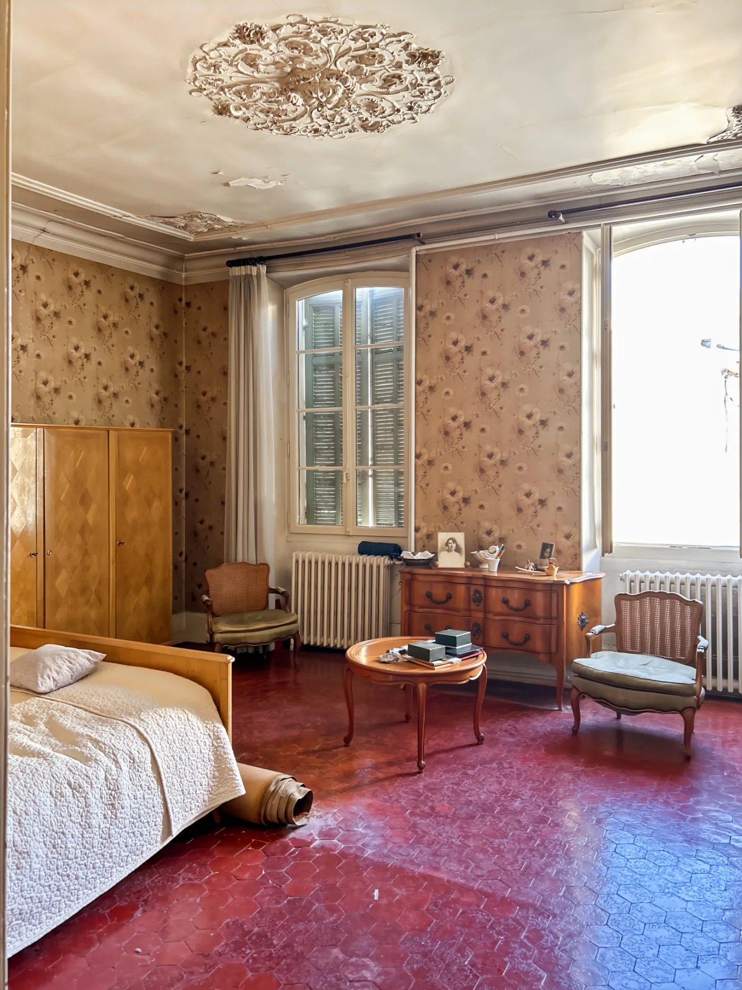 Appartement à rénover de 138 m² avec jardin à Cavaillon - Vue sur la colline